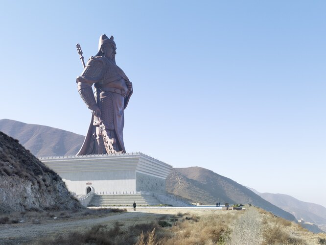 Статуя Гуань Юй