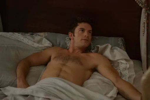 Джонатан Бейли признан самым сексуальным мужчиной года по версии журнала People Джонатан Бейли признан самым сексуальным мужчиной года по версии журнала People