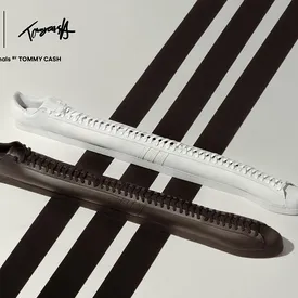 Рэпер Томми Кэш и adidas Originals показали очень длинные кроссовки — это Superstar метровой длины Рэпер Томми Кэш и adidas Originals показали очень длинные кроссовки — это Superstar метровой длины