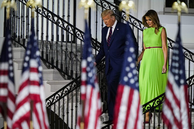 Мелания Трамп пришла на съезд республиканцев в зеленом платье. Теперь в твиттере на него накладывают изображения коронавируса и прогноза погоды Мелания Трамп пришла на съезд республиканцев в зеленом платье. Теперь в твиттере на него накладывают изображения коронавируса и прогноза погоды