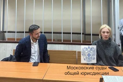 Суд оштрафовал Настю Ивлееву на 100 тысяч рублей за организацию «почти голой» вечеринки
