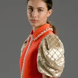 Miu Miu выпустили коллекцию платьев, сшитых из винтажной одежды