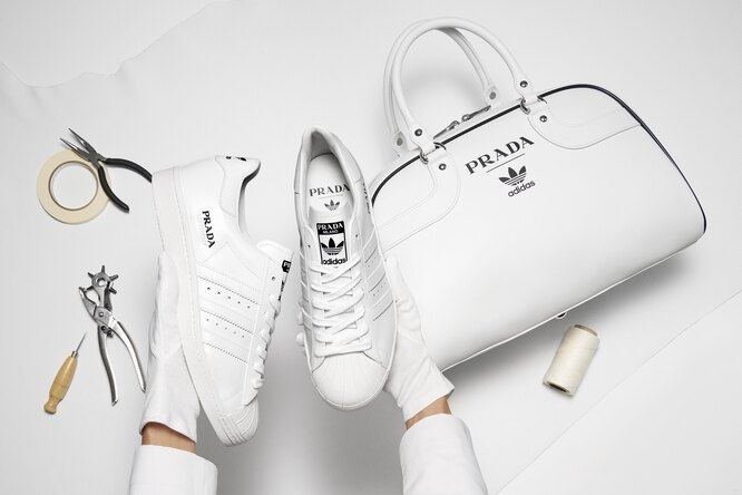 Prada и adidas показали первые вещи из совместной коллекции. Скоро их можно будет купить Prada и adidas показали первые вещи из совместной коллекции. Скоро их можно будет купить