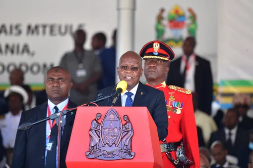 Умер президент Танзании, отрицавший эпидемию коронавируса в стране. Оппозиция заявляла о его госпитализации с Covid-19