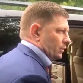 Губернатора Хабаровского края задержали по подозрению в организации покушений и убийств Губернатора Хабаровского края задержали по подозрению в организации покушений и убийств