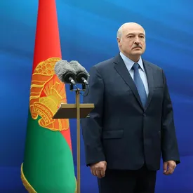 Александр Лукашенко подписал декрет о передаче власти в случае его насильственной смерти Александр Лукашенко подписал декрет о передаче власти в случае его насильственной смерти