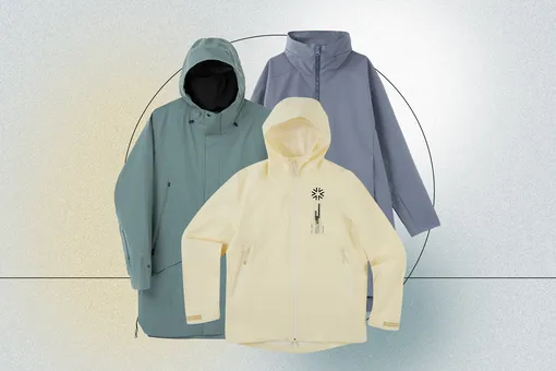 Как выбрать идеальный дождевик: 5 правил (и 10 вариантов непромокаемых курток)