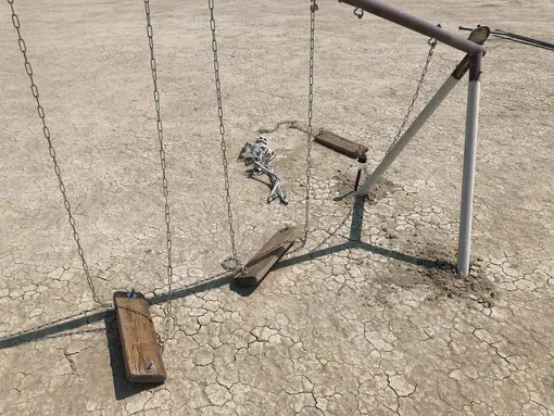 Разрушенная детская площадка — символ победы роботов над людьми.