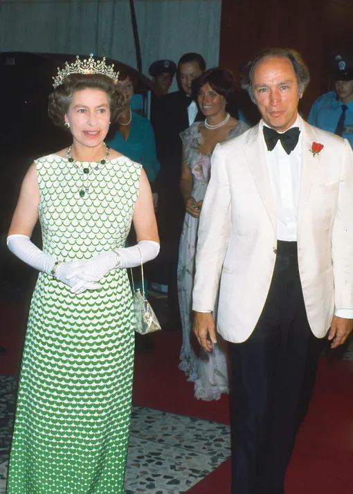 CANADA — AUGUST 01: Queen Elizabeth ll, wearing the tiara known as 'Granny's Tiara', and Canadian Prime Minister Pierre Trudeau attend a formal event on August 01, 1976 in Canada. (Photo by Anwar Hussein/Getty Images)