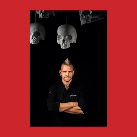 Один из лучших шеф-поваров мира Дабиз Муньос — об исчезновении формата fine dining, иллюстрациях к меню и о первой книге