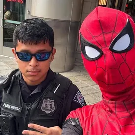 В Южной Каролине есть местный Человек-паук. Недавно он спас двух человек