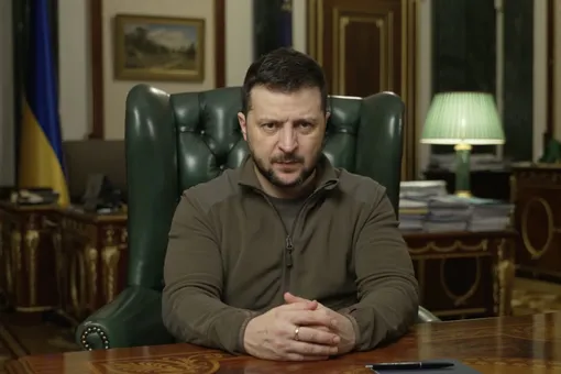 Зеленский отменил весенний призыв в армию и отложил демобилизацию Зеленский отменил весенний призыв в армию и отложил демобилизацию