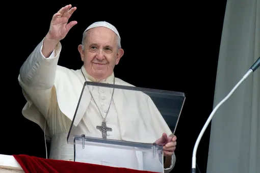 Папа римский назвал секс божественным удовольствием