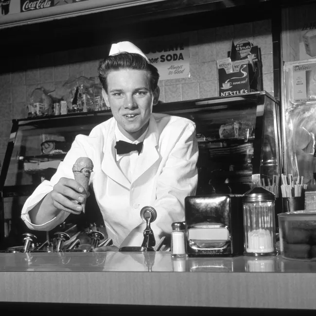 Прими за читмил: почему иногда так хочется «вредной» еды?