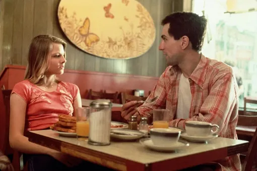 Джоди Фостер призналась, что считала Роберта Де Ниро «неинтересным» человеком во время съемок «Таксиста» Джоди Фостер призналась, что считала Роберта Де Ниро «неинтересным» человеком во время съемок «Таксиста»