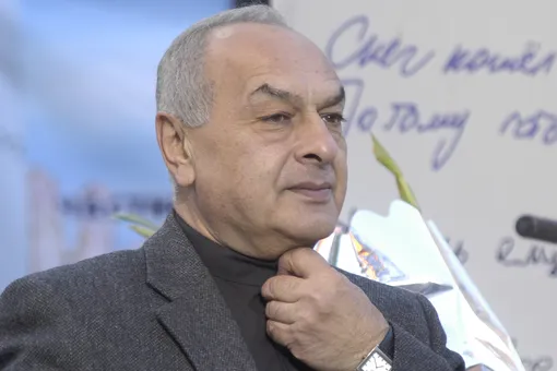 Умер композитор Левон Оганезов Умер композитор Левон Оганезов