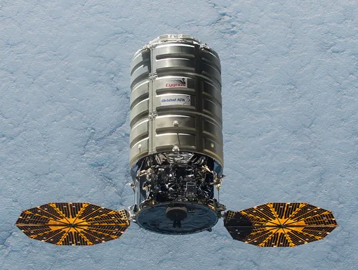 Cygnys — космический частный «грузовик» компании Orbital ATK