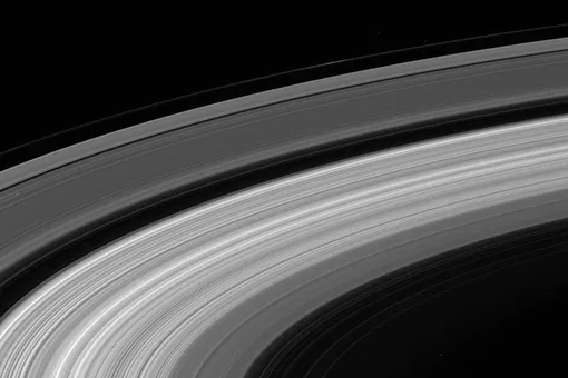 Зонд Cassini сделал последние снимки и сгорел в атмосфере Сатурна