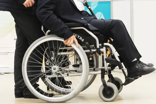 Минтруд предложил работодателям платить за не принятых на работу инвалидов