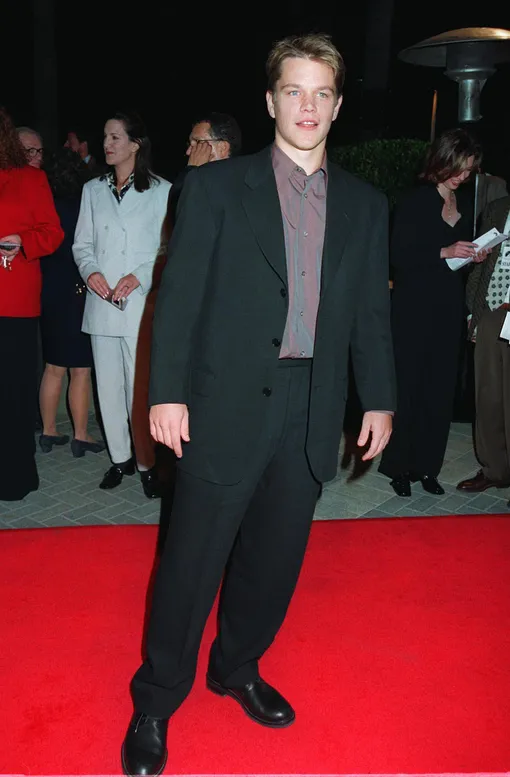 LOS ANGELES, CA. November 19, 1997: Actor MATT DAMON At The Premiere Of His New Movie, «John Grisham's The Rainmaker,» At Paramount Studios, Hollywood.