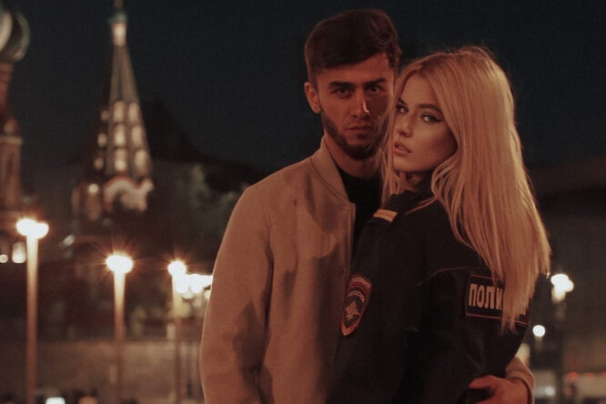 Блогеру и его подруге дали по 10 месяцев колонии за имитацию орального секса для фотосессии на фоне собора Василия Блаженного
