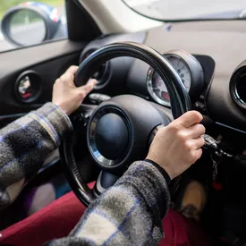 С 1 января прекращается автоматическое продление водительских прав