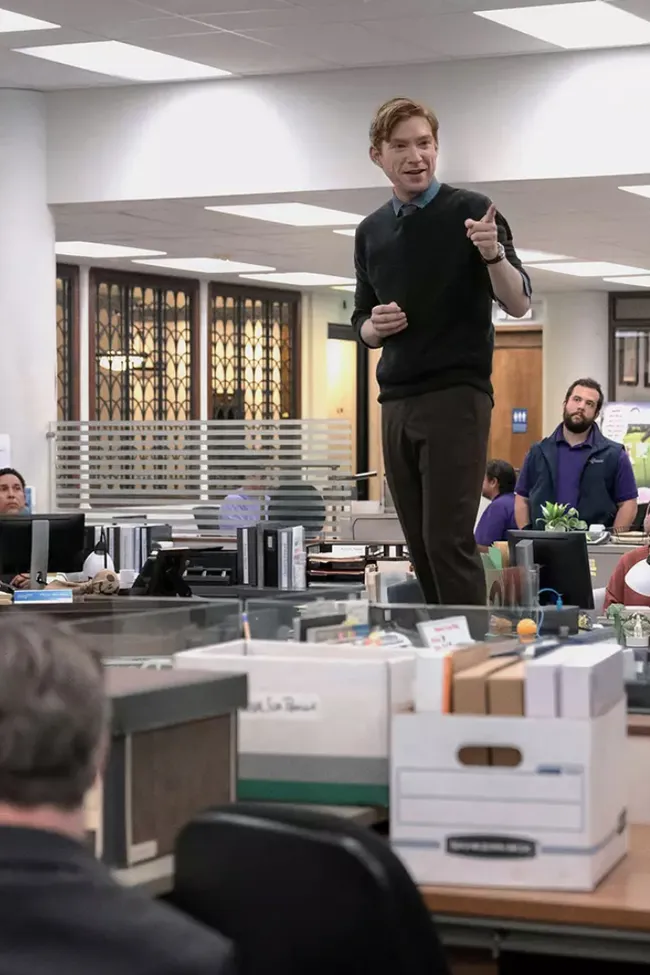 От сатиры на Голливуд до мистического триллера с Козловским: 20 лучших сериалов 2025 года