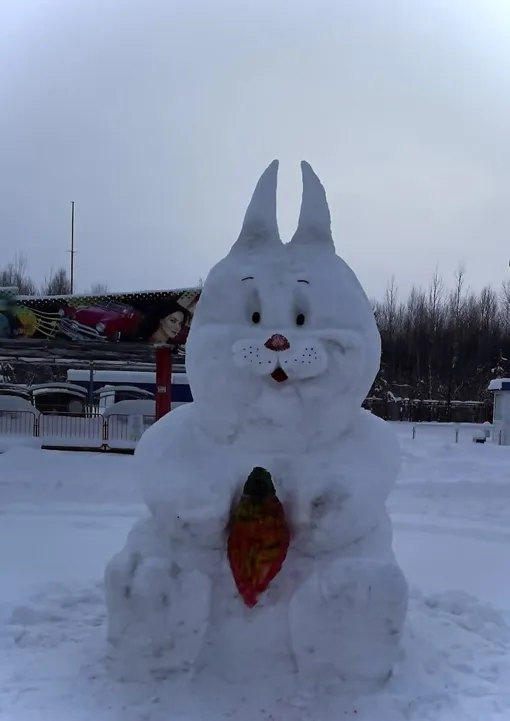 Снежный заяц в Лангепасе