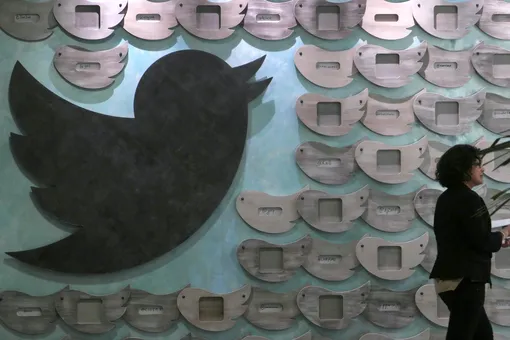Twitter разрешил пользователям самостоятельно отмечать твиты с дезинформацией