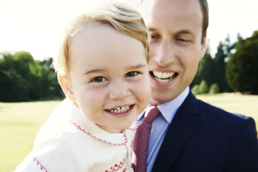 Во имя отца, сына и дома Виндзоров: посмотрите, насколько принц Джордж похож на принца Уильяма в детстве