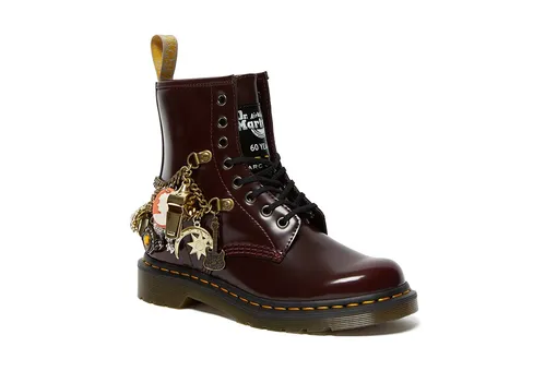 Марк Джейкобс и Dr. Martens выпустили совместную пару культовых ботинок 1460 boot