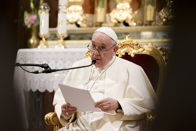 Папа римский анонсировал встречу с патриархом Кириллом. Это будет вторая встреча глав двух церквей после Великого раскола 1054 года