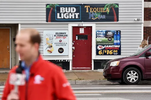 В баре в США неизвестные открыли огонь. Четыре человека погибли
