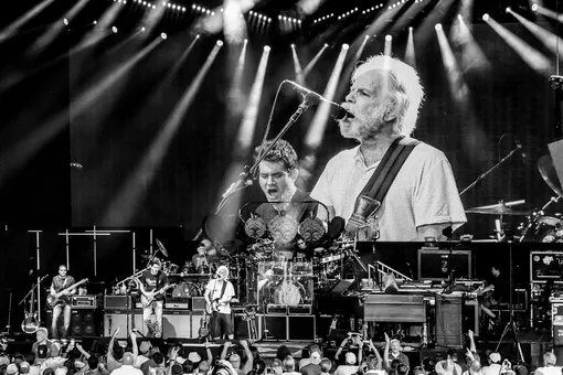 Умер сооснователь Grateful Dead Боб Вейр Умер сооснователь Grateful Dead Боб Вейр