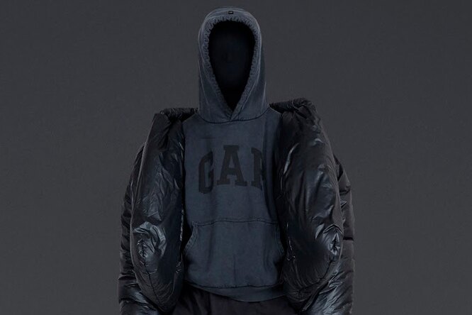 Вышел лукбук тройной коллаборации Yeezy, Gap и Balenciaga Вышел лукбук тройной коллаборации Yeezy, Gap и Balenciaga