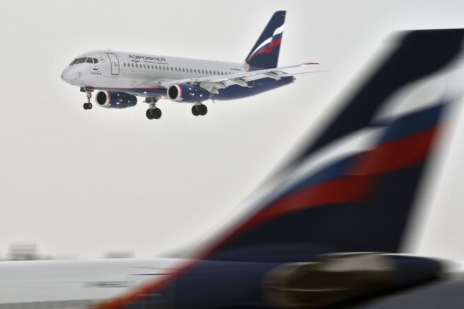 Российские авиакомпании начали отменять рейсы в неблагополучные по коронавирусу страны