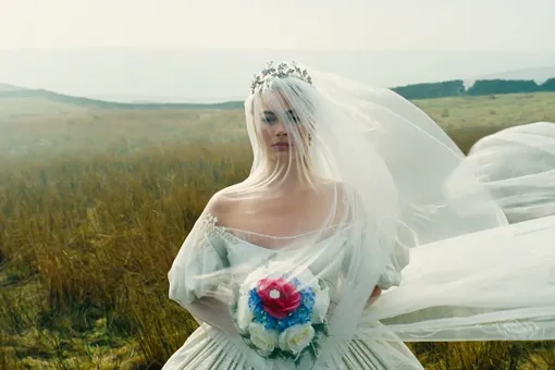 Провокация года: как новый «Грозовой перевал» рассорил литературу и большое кино Провокация года: как новый «Грозовой перевал» рассорил литературу и большое кино