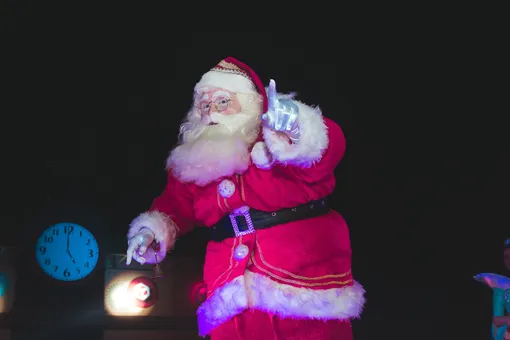 Военные: Санта-Клаус пролетел над территорией России