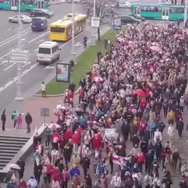 В Минске прошел марш пенсионеров, который разогнали светошумовыми патронами и слезоточивым газом. Это объяснили «агрессией» протестующих