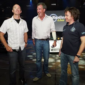 Би-би-си закрыла шоу Top Gear на неопределенный срок Би-би-си закрыла шоу Top Gear на неопределенный срок