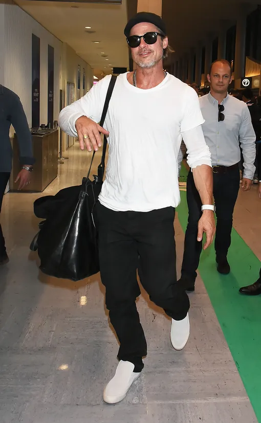 Брэд Питт в аэропорту Токио, сентябрь 2019