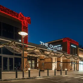 Обновить гардероб и найти подарки: в The Outlet Moscow Архангельское начинается зимняя распродажа