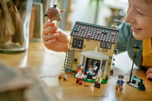 Чудовищная книга о чудовищах, феникс и надутая тетушка Мардж: Lego представила семь новых наборов по «Гарри Поттеру» Чудовищная книга о чудовищах, феникс и надутая тетушка Мардж: Lego представила семь новых наборов по «Гарри Поттеру»