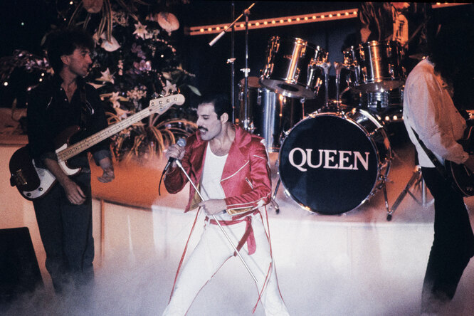 Права на песни группы Queen продадут Universal Music за более чем $1 миллиард
