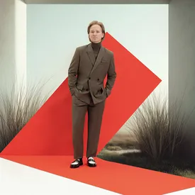 «Имей совесть и делай что хочешь». Режиссер Вадим Плохотников о внимании, успехе и доме вдохновения на берегу водохранилища «Имей совесть и делай что хочешь». Режиссер Вадим Плохотников о внимании, успехе и доме вдохновения на берегу водохранилища