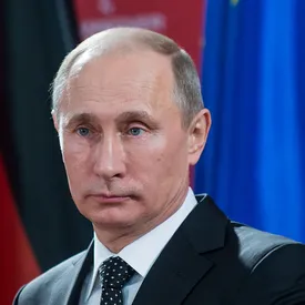 Путин подписал закон о запрете на отождествление ролей СССР и Германии во Второй мировой войне Путин подписал закон о запрете на отождествление ролей СССР и Германии во Второй мировой войне