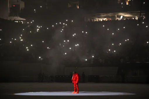 Канье Уэст представил новый альбом Donda на концерте в Атланте. В нем есть трек, записанный с Jay-Z