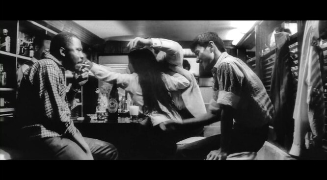 «Необычная любовь»/ Kyônetsu no kisetsu (1960) «Необычная любовь»/ Kyônetsu no kisetsu (1960)