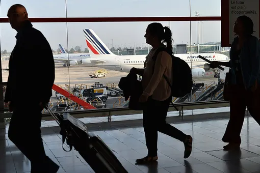 Летевший из Москвы в Париж самолет Air France совершил экстренную посадку в Люксембурге