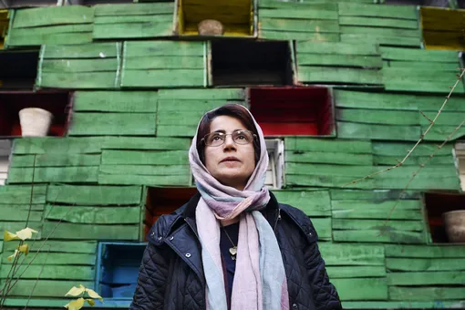Иранскую правозащитницу приговорили к 38 годам тюрьмы и 148 ударам плетью. Она агитировала не носить хиджаб